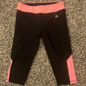 RBX Capri Active Wear Size Large Black and Coral